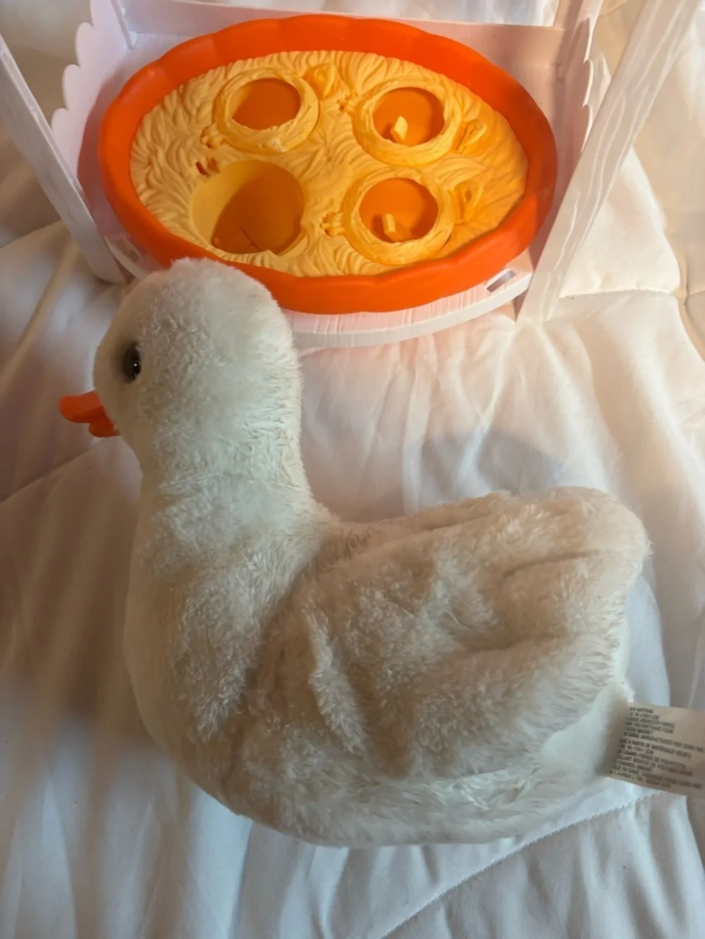 Pets Alive Mama Duck Surprise by ZURU- mama duck and nest- no babies included